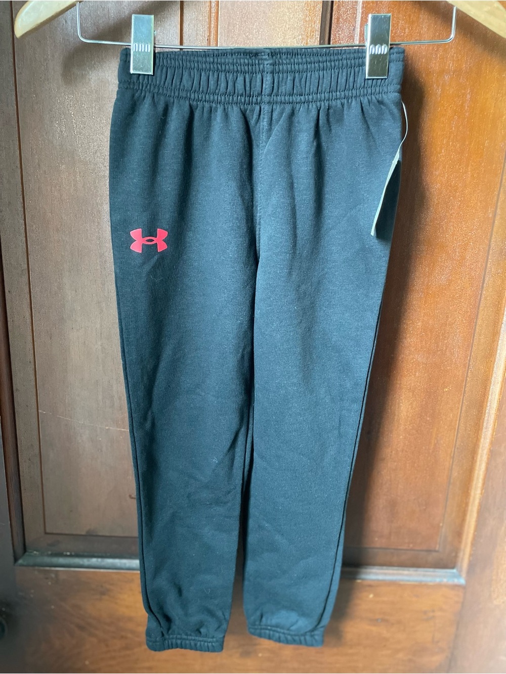 Under Armour boys size 6 black sweatpants